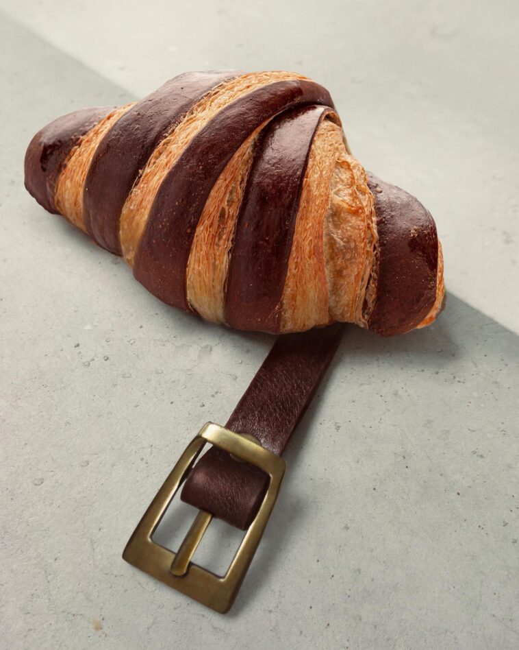 Belt-chocolate croissant. 2023.